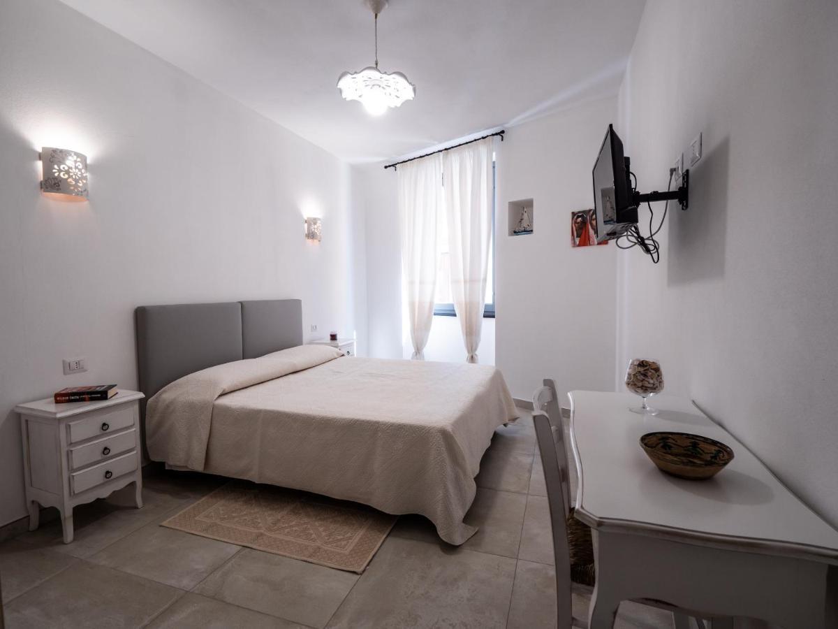 Affittacamere Solki Sant'Antioco Luaran gambar